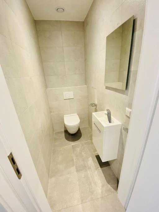 Appartement New 3 Bedrooms In Center With Terrace & Parking -142-92 Luxemburg
